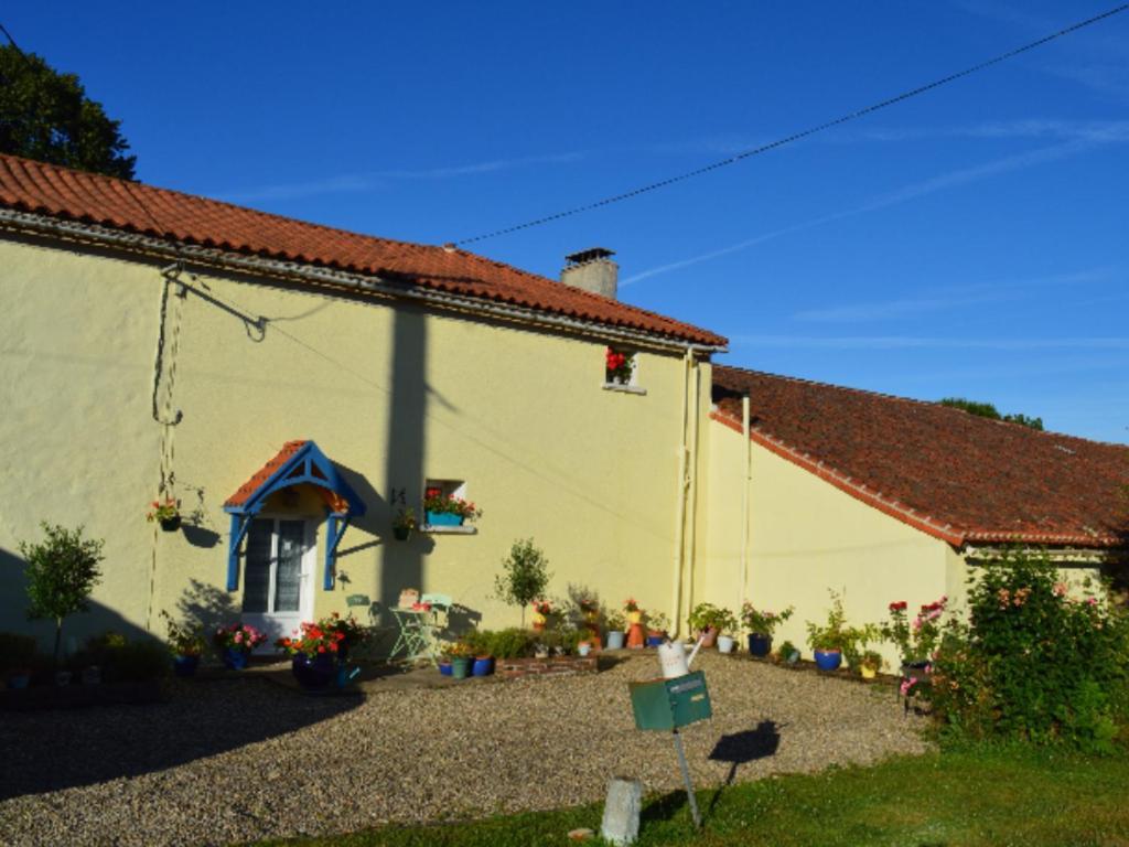 Homestay Arrabella Availles-Limouzine Luaran gambar